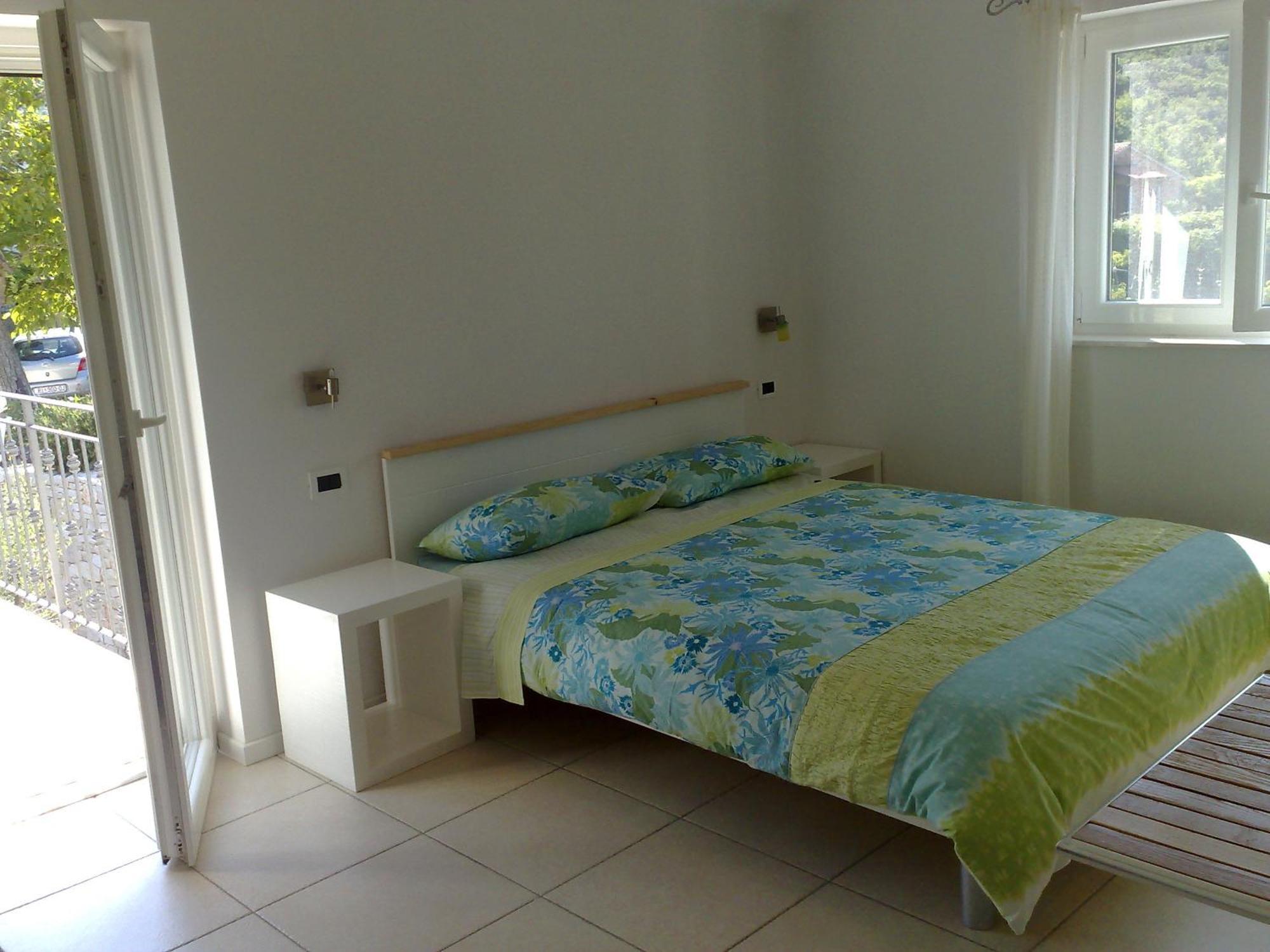 Apartments Villa Ina Brsec Bagian luar foto