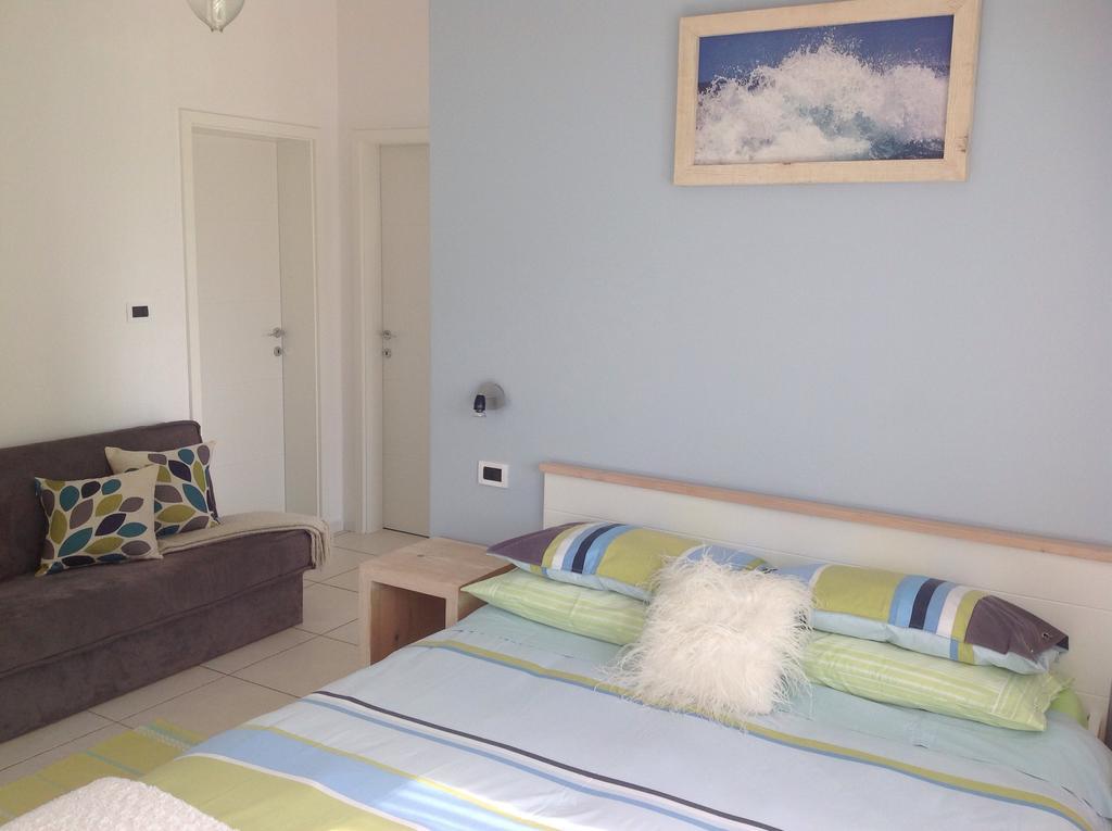 Apartments Villa Ina Brsec Bagian luar foto