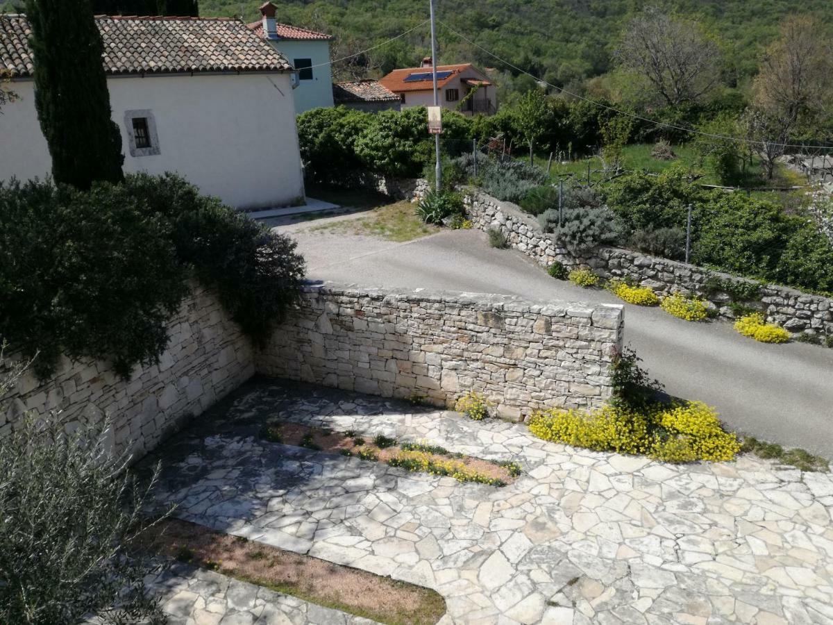 Apartments Villa Ina Brsec Bagian luar foto